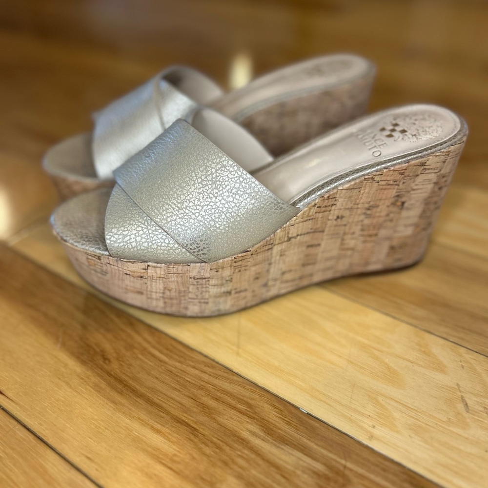 Vince Camuto Kessina Women's Leather Cork Wedge Sandals - Picture 4 of 14